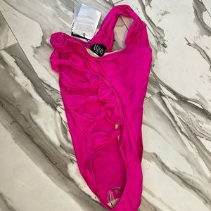 Leslie Amon one piece swim